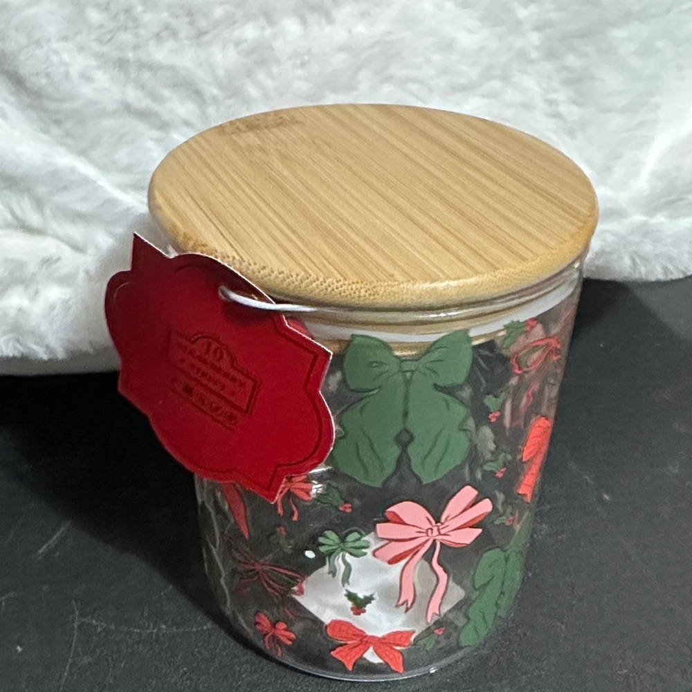 10 strawberry street bow glass container